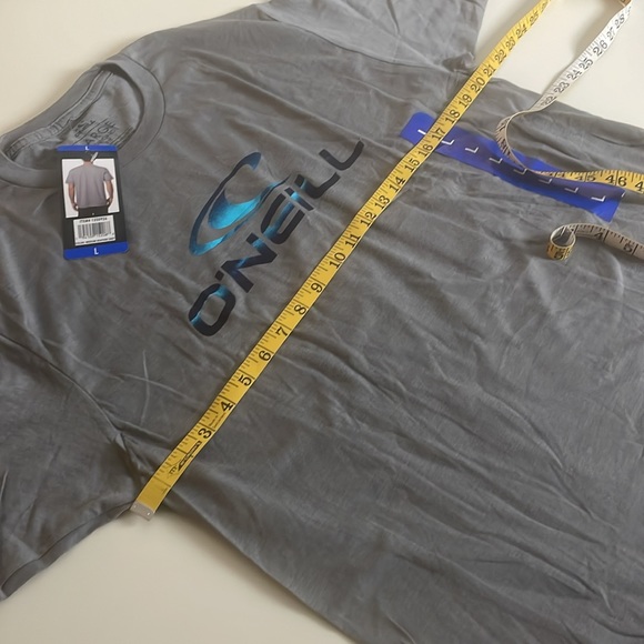 O’NEILL Standard Fit Heather Grey Short Sleeve Tee with Graphic- Large - Picture 9 of 12